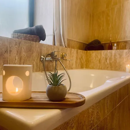 Seaview Octagon With Private Pool