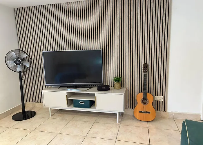 Seaview Octagon With Private Pool Ghajn Zejtuna