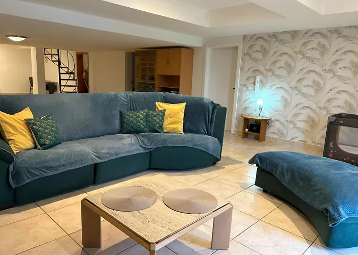 Seaview Octagon With Private Pool *