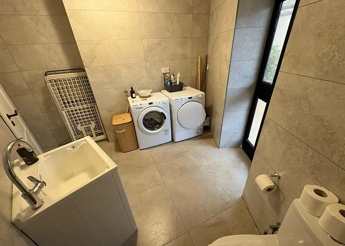 Seaview Octagon With Private Pool