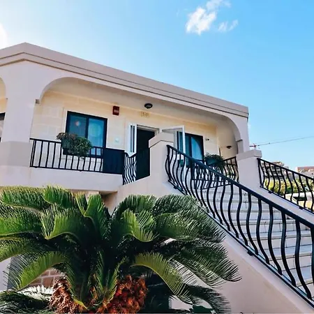 Seaview Octagon With Pool & Outdoor Whirlpool Villa