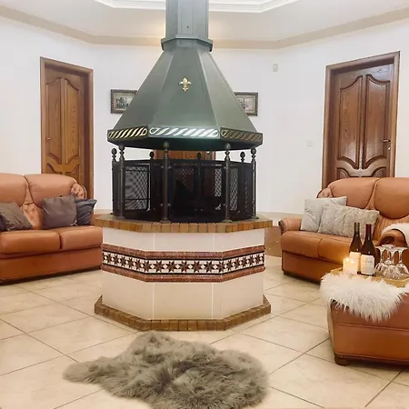 Villa Seaview Octagon With Pool & Outdoor Whirlpool *