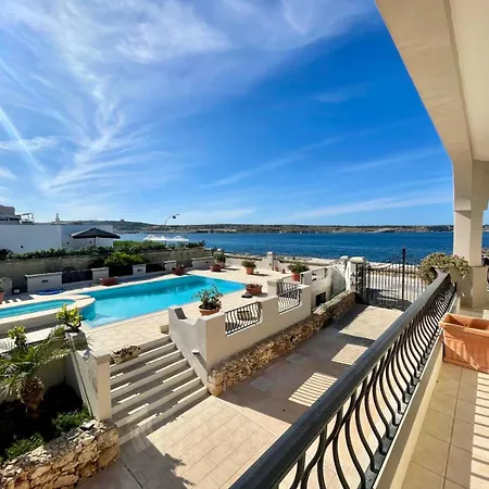 Seaview Octagon With Pool & Outdoor Whirlpool Ghajn Zejtuna
