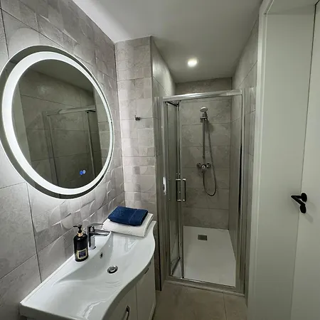 Seaview Octagon With Private Pool *