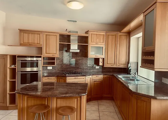 Villa Seaview Octagon With Private Pool Ghajn Zejtuna