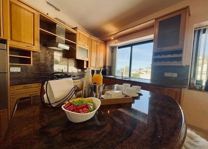 Seaview Octagon With Private Pool * Ghajn Zejtuna