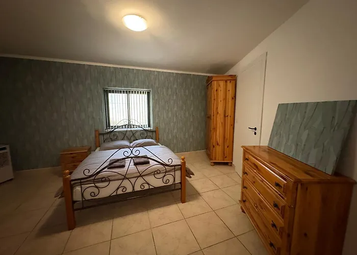 Seaview Octagon With Private Pool Villa Ghajn Zejtuna